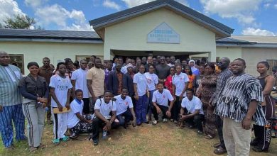 mp donate to support student